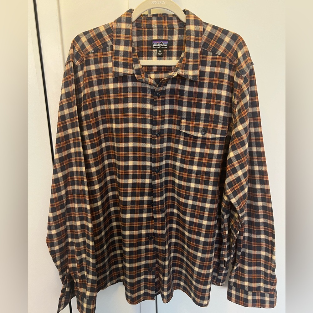 Men’s flannel shirt